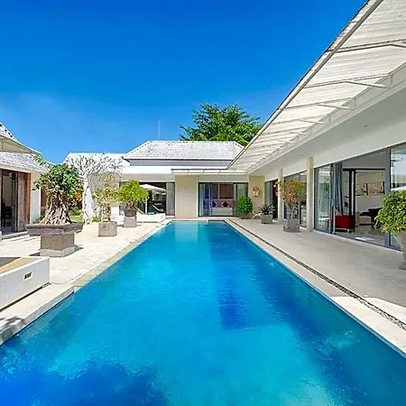 Paradise 3 Bedroom Private White Villa At Canggu Y045