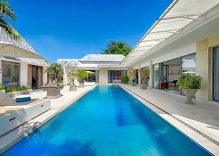 Paradise 3 Bedroom Private White At Canggu Y045 Pererenan