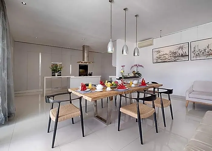 ホテル Paradise 3 Bedroom Private White At Canggu Y045 5*