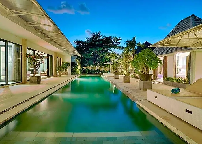 Paradise 3 Bedroom Private White At Canggu Y045 ホテル Pererenan